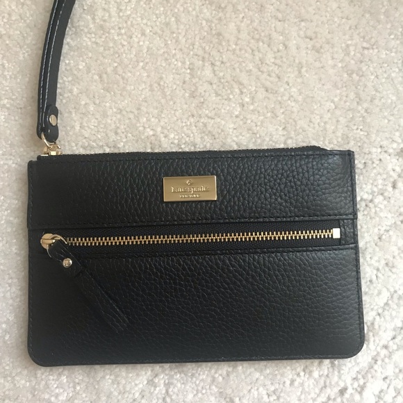 kate spade Handbags - Black Kate Spade Wristlet